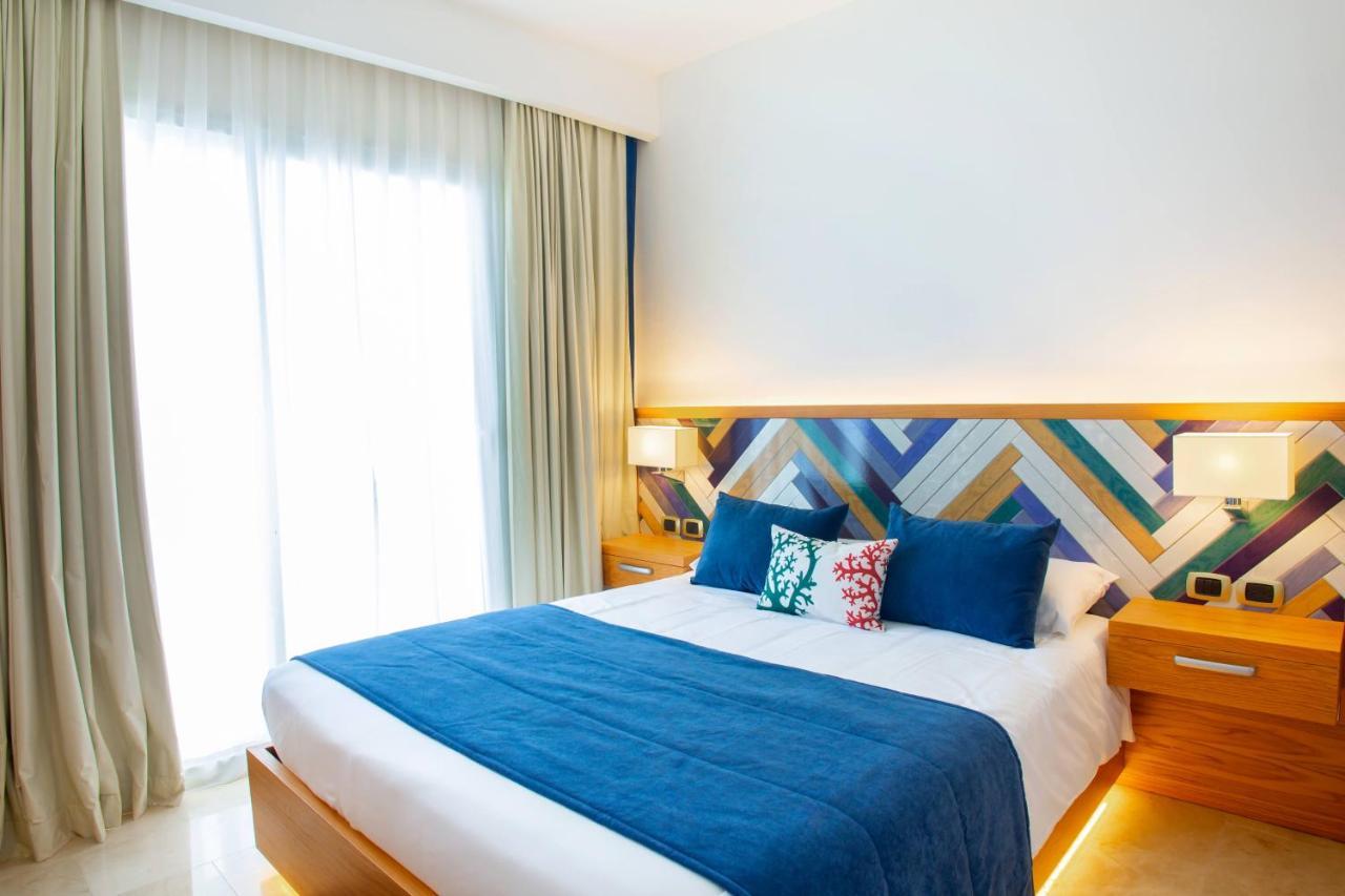 פונטה קאנה Cana Rock Condos Infinity Pool & Beach Suites מראה חיצוני תמונה